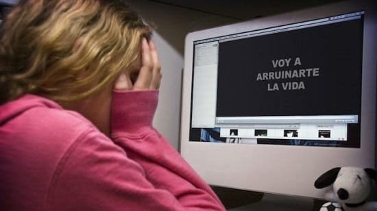 stalkear meaning